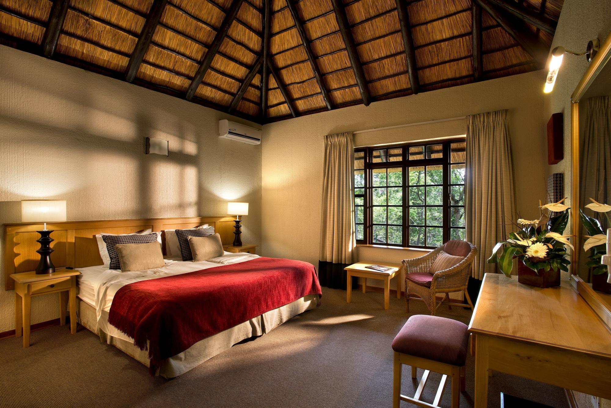 Kruger Park Lodge Хейзивью Экстерьер фото