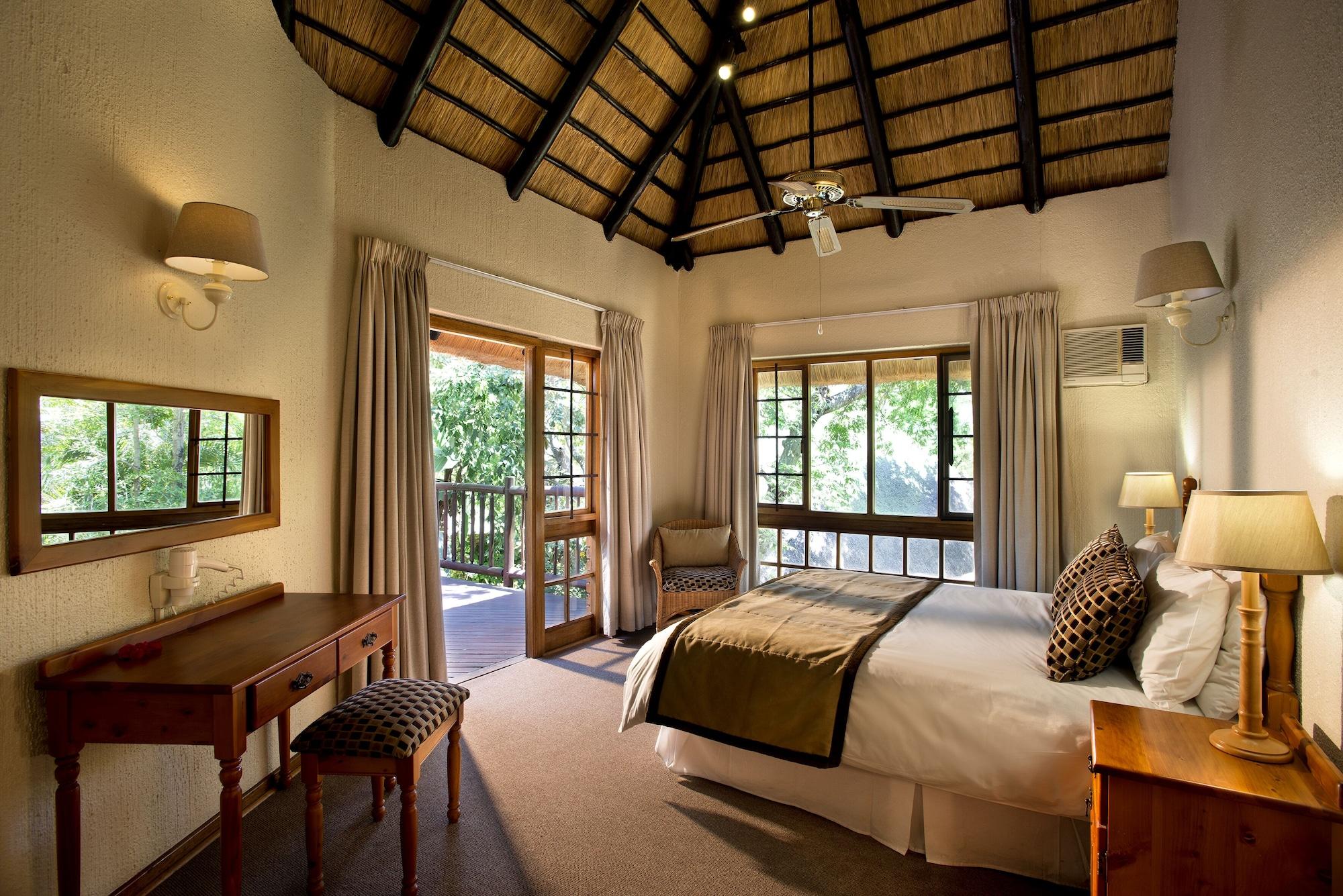 Kruger Park Lodge Хейзивью Экстерьер фото