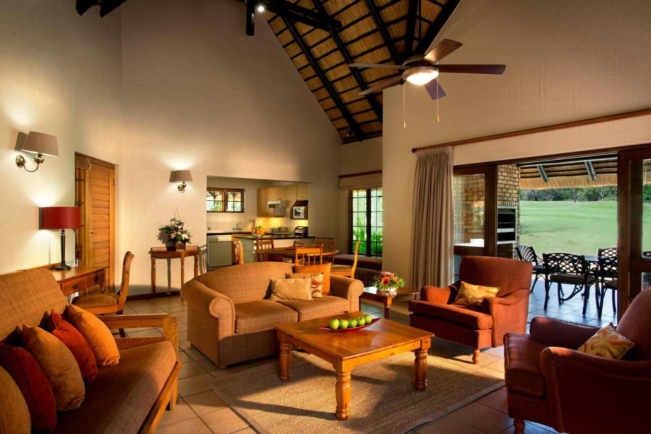 Kruger Park Lodge Хейзивью Экстерьер фото